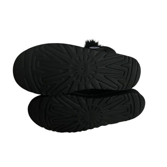 UGG  Bailey Button Black Winter  Boots Cozy Style Size 7 - Picture 7 of 9